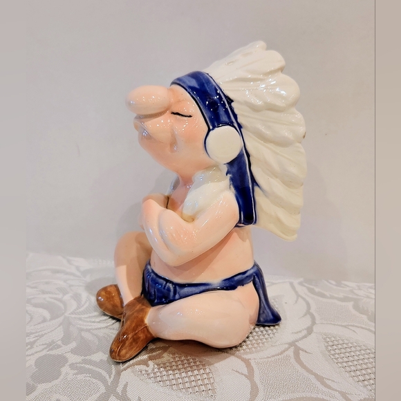 VTG sitting Native Indian by Quon Quon. Collectible ceramic figurine - Picture 3 of 8